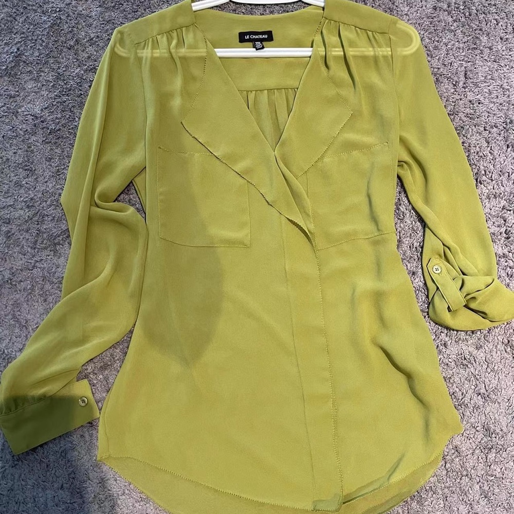 Le château lime top for women